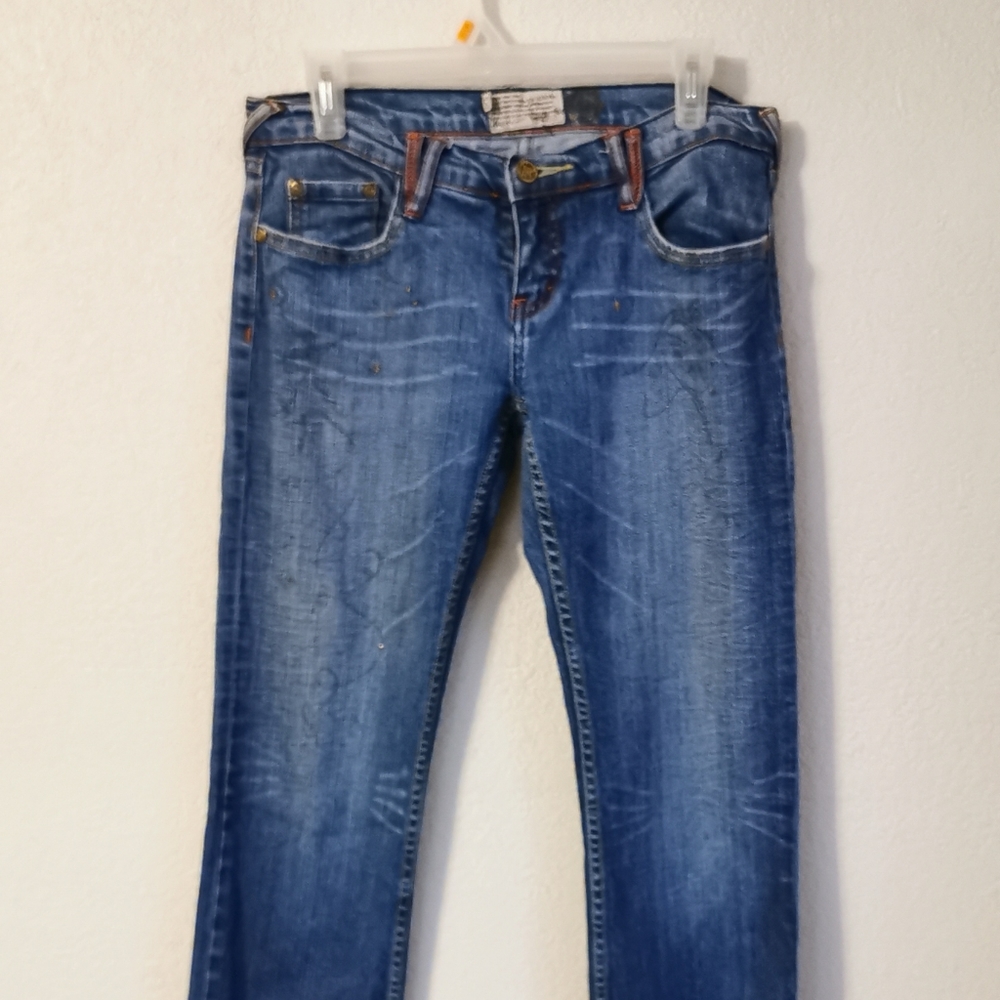Low rise wide leg jeans
